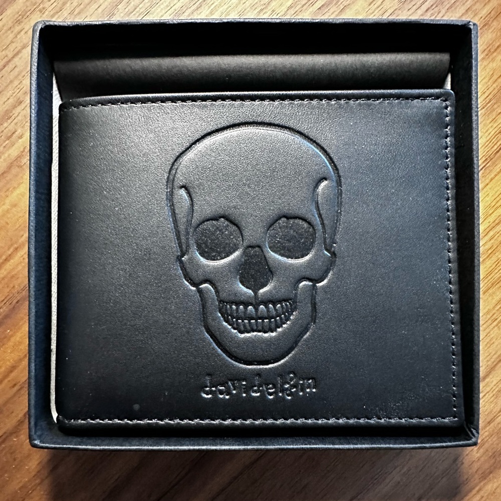 New David Delfin Black Leather Wallet
